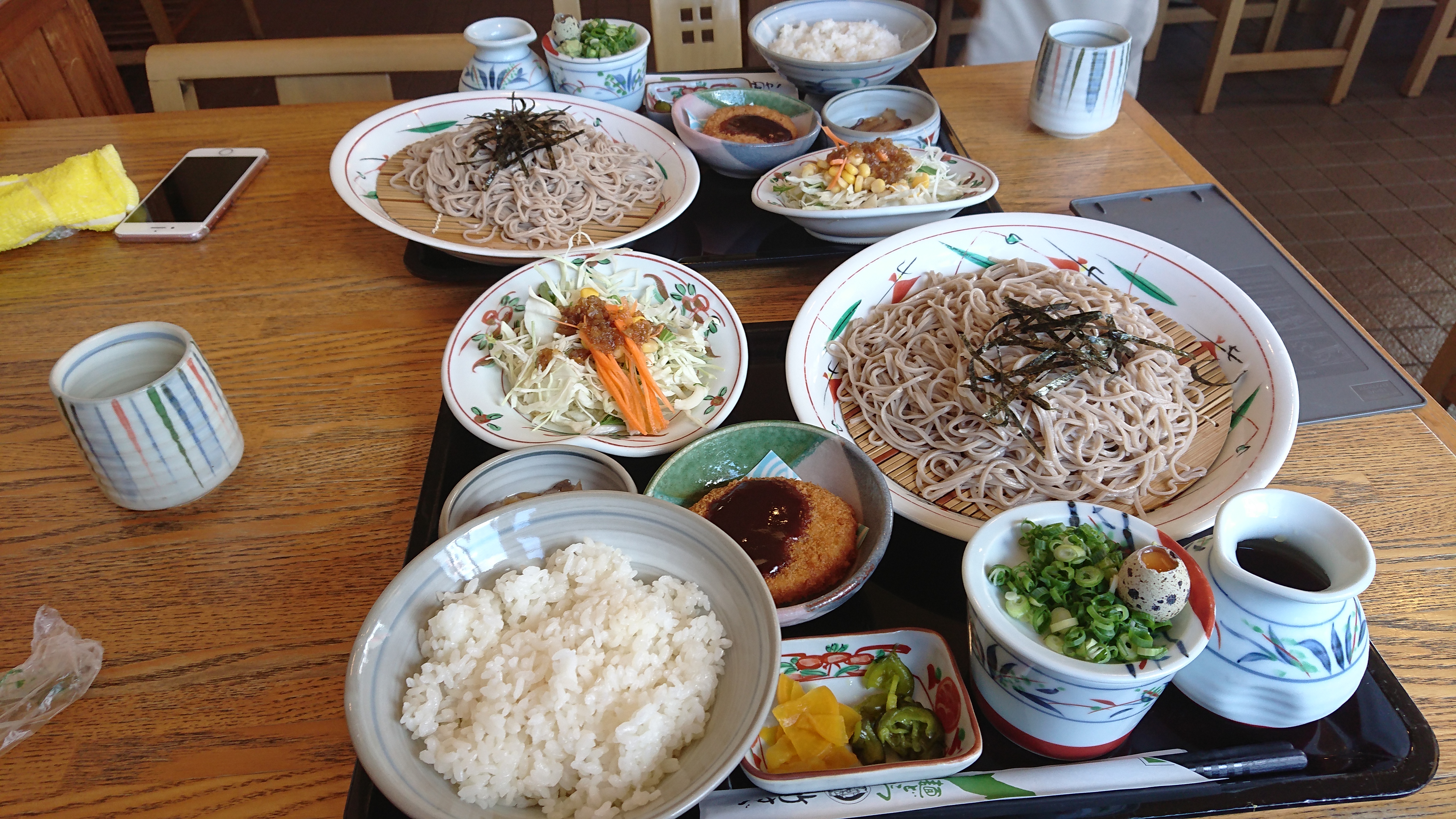 昼食のおそば